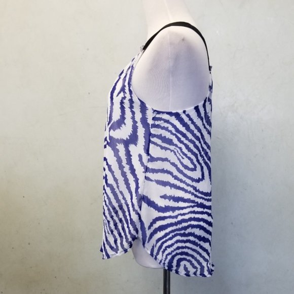 Aqua blue and white race back tank top size XS (S17) - Picture 4 of 8